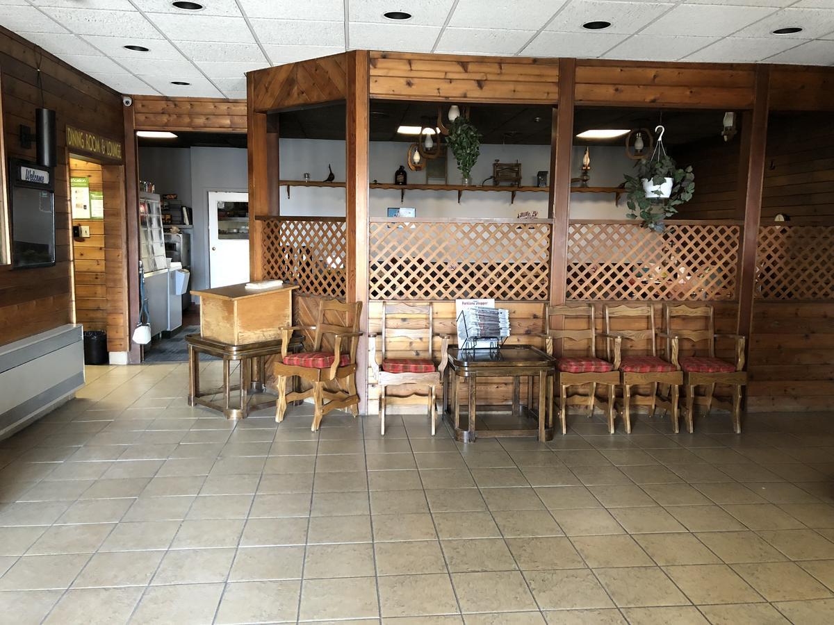 Agassiz Park Lodge - Under New Management McCreary المظهر الخارجي الصورة
