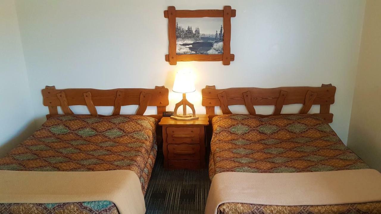 Agassiz Park Lodge - Under New Management McCreary المظهر الخارجي الصورة