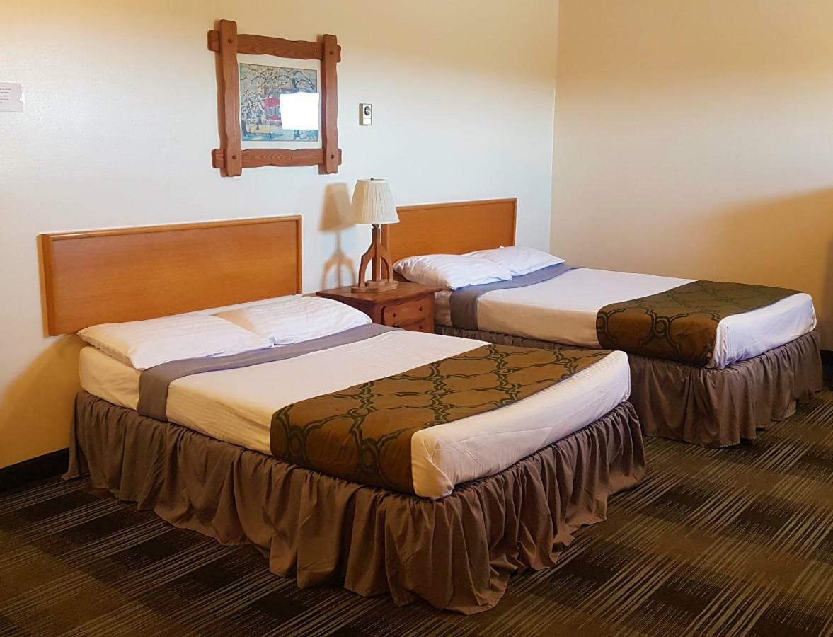 Agassiz Park Lodge - Under New Management McCreary المظهر الخارجي الصورة